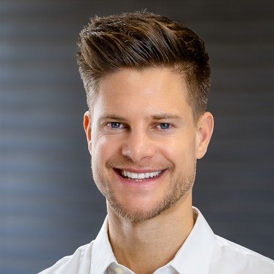 Porträt von Dr. Philip Häusser